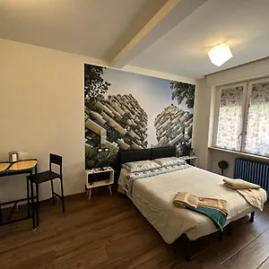 Montepulciano 11 Apartment Milan